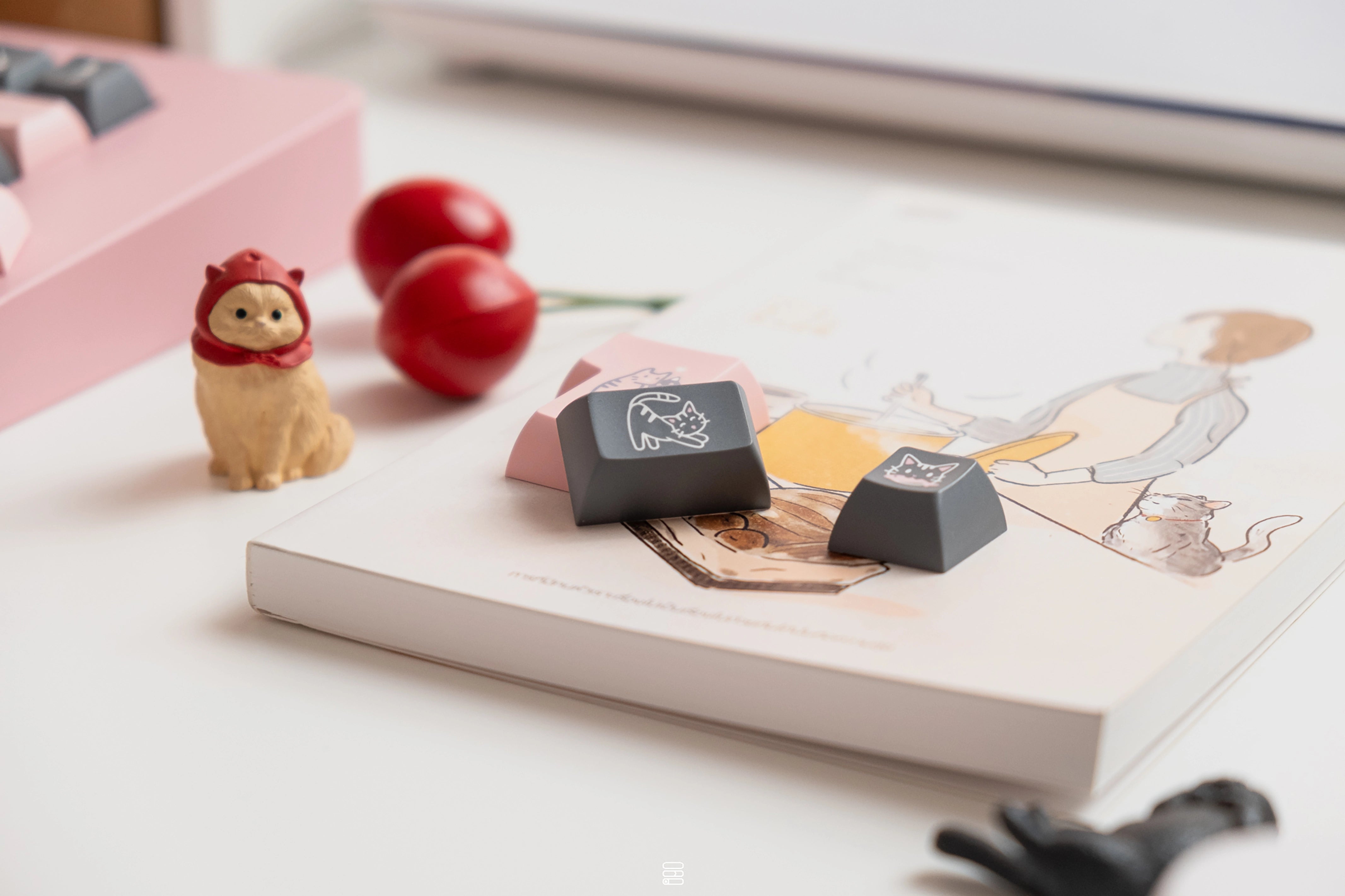 KAT Floofy Boi Thickened Double Shot PBT Keycaps