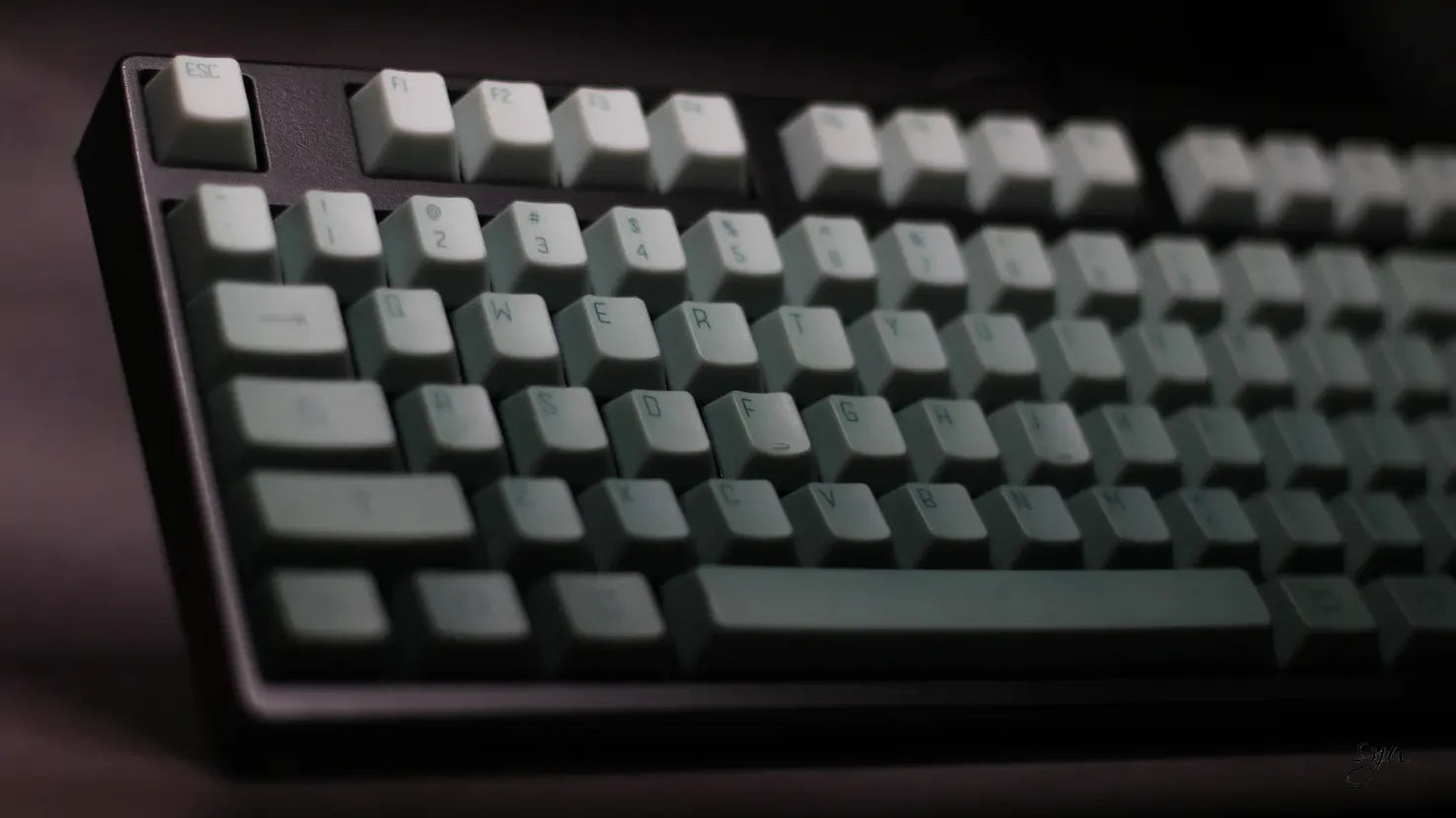 KCH Evergreen Cherry Keycaps: Buyer Showcase