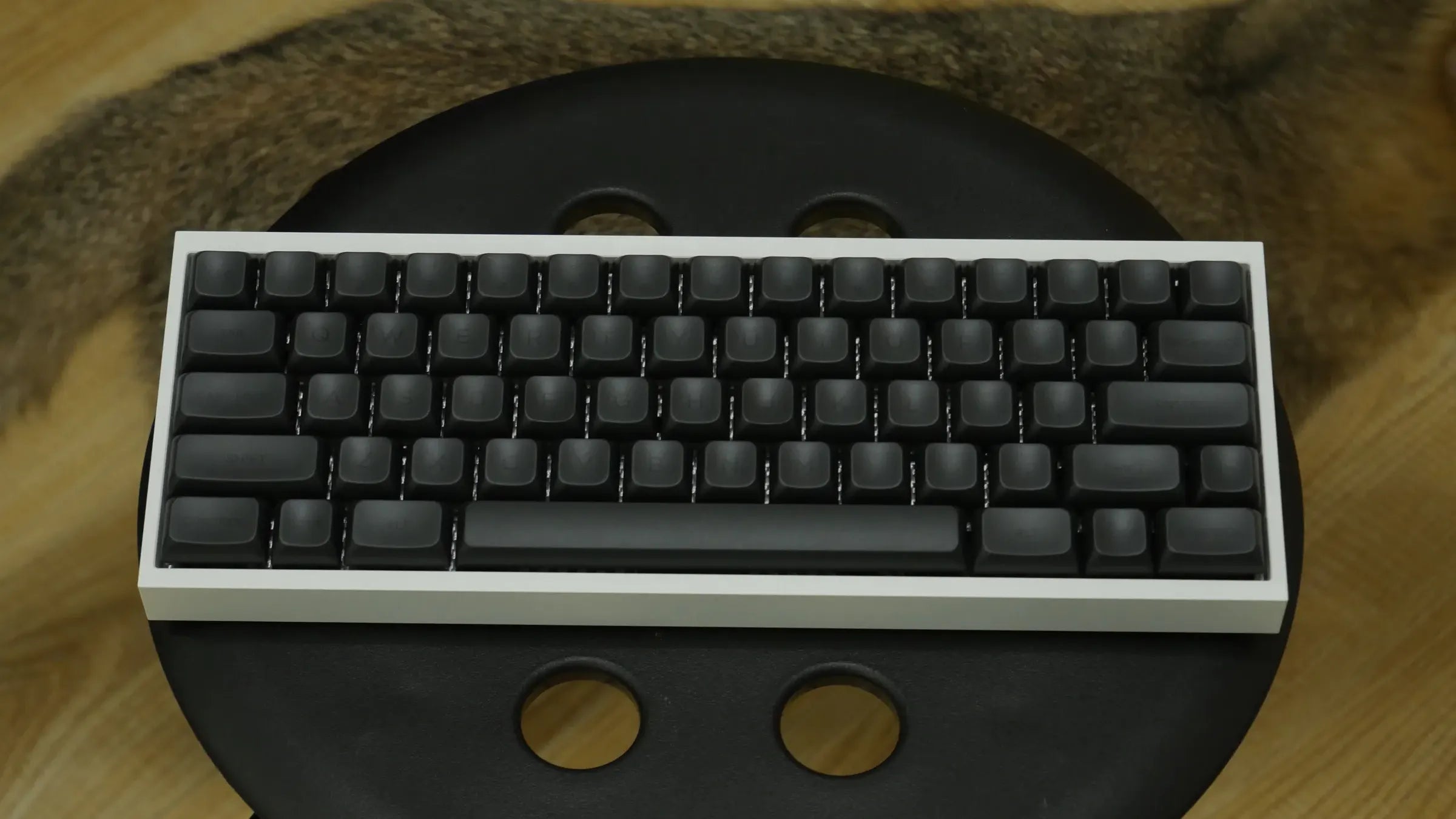 PBS Black BOB Keycaps: Buyer Showcase