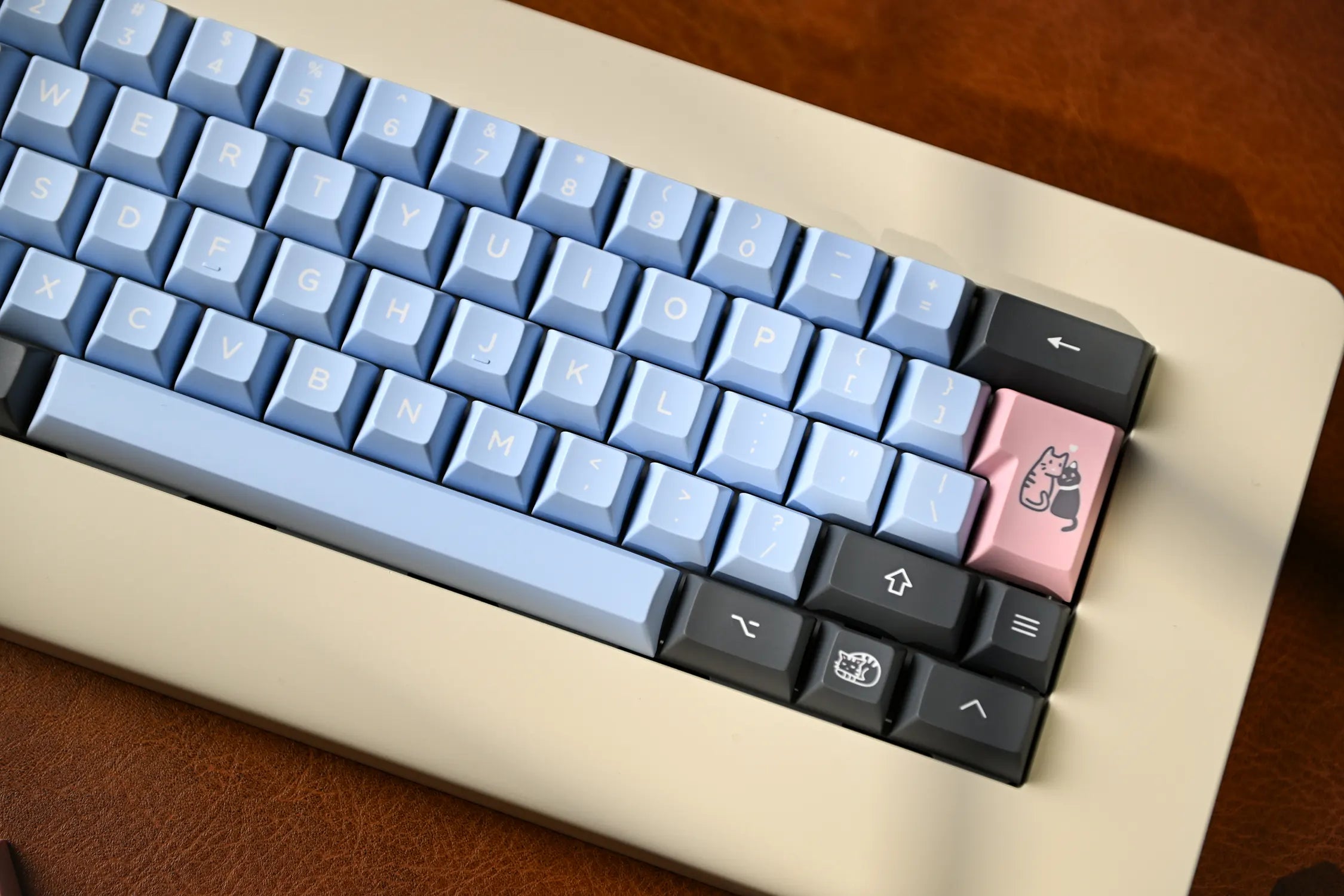 キーボード KAT Floofy Boi Base + Space キーボード KAT Floofy Boi Base + Space KAT Floofy Boi